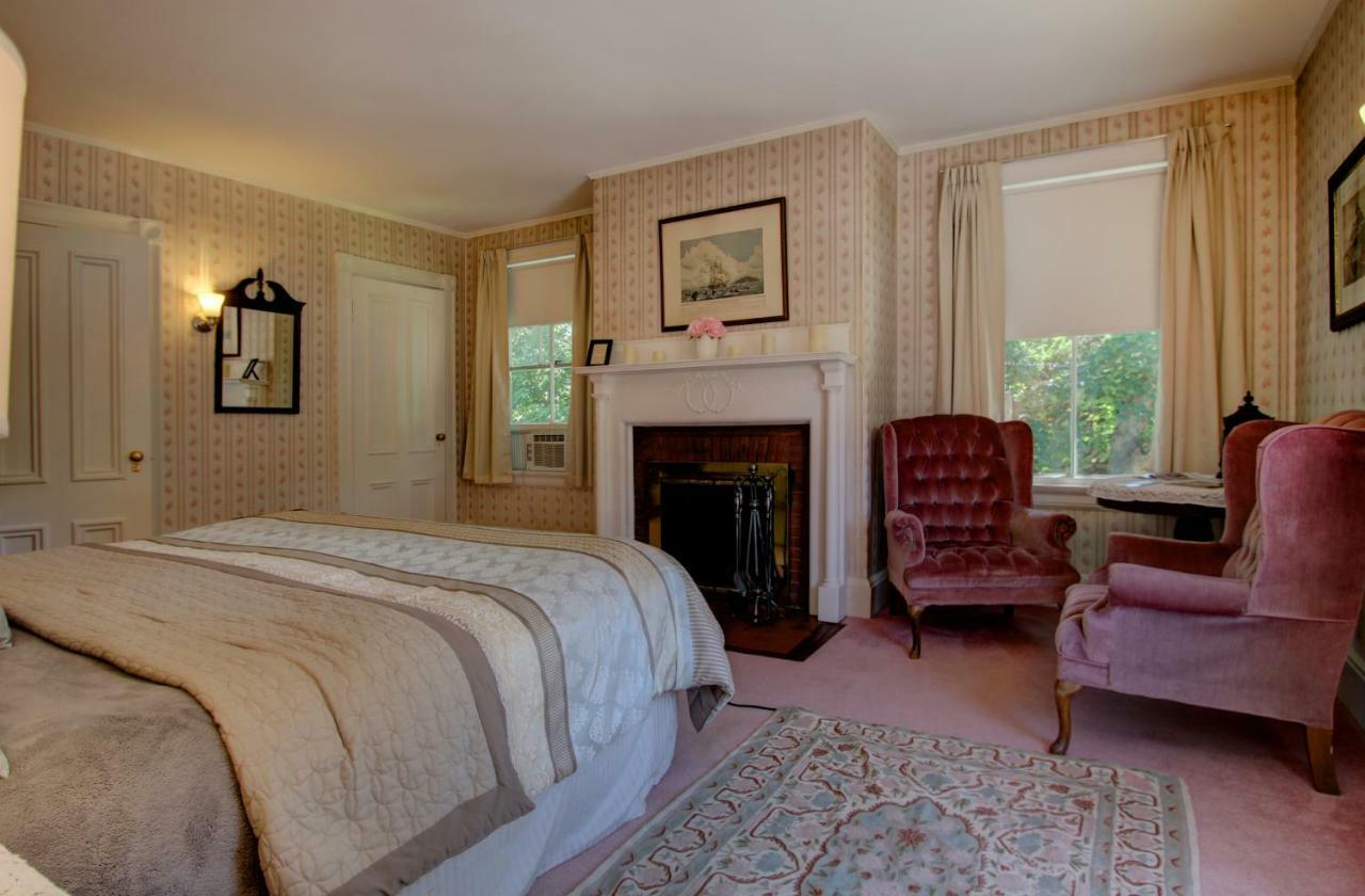 Old Corner Inn Manchester-by-The-Sea Экстерьер фото